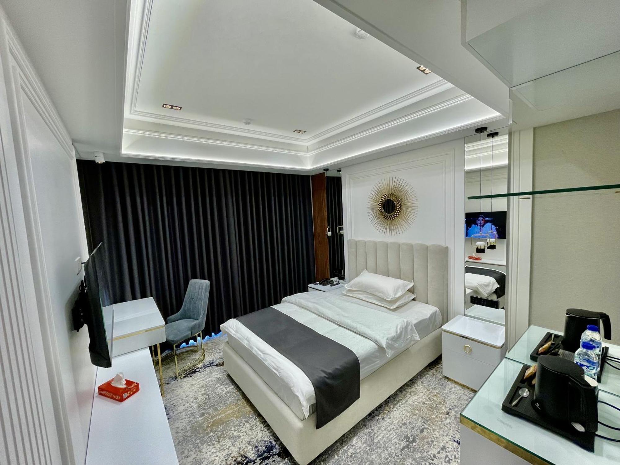 Hotel Sultan カルシ エクステリア 写真